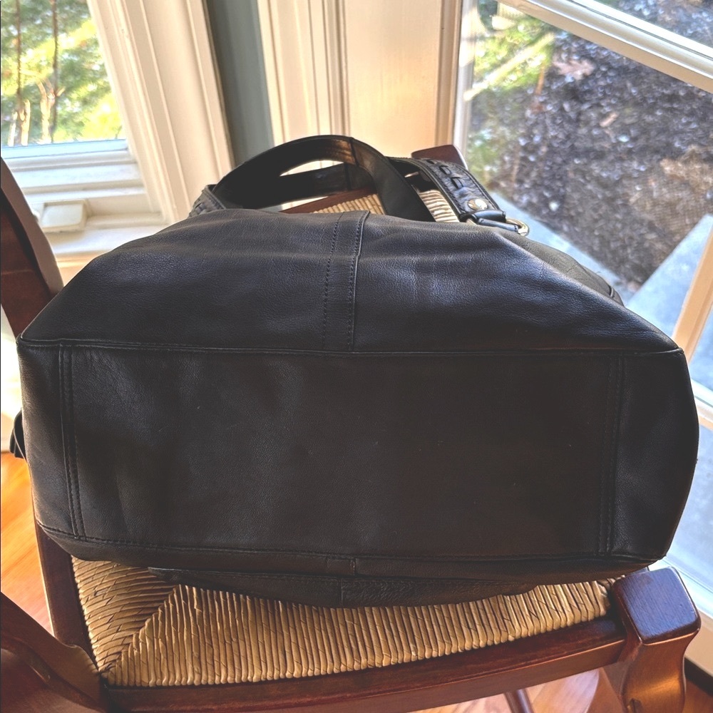 Coach Y2K SoHo Black Leather Large Dome Satchel - Excellent Condition! - Picture 5 of 10